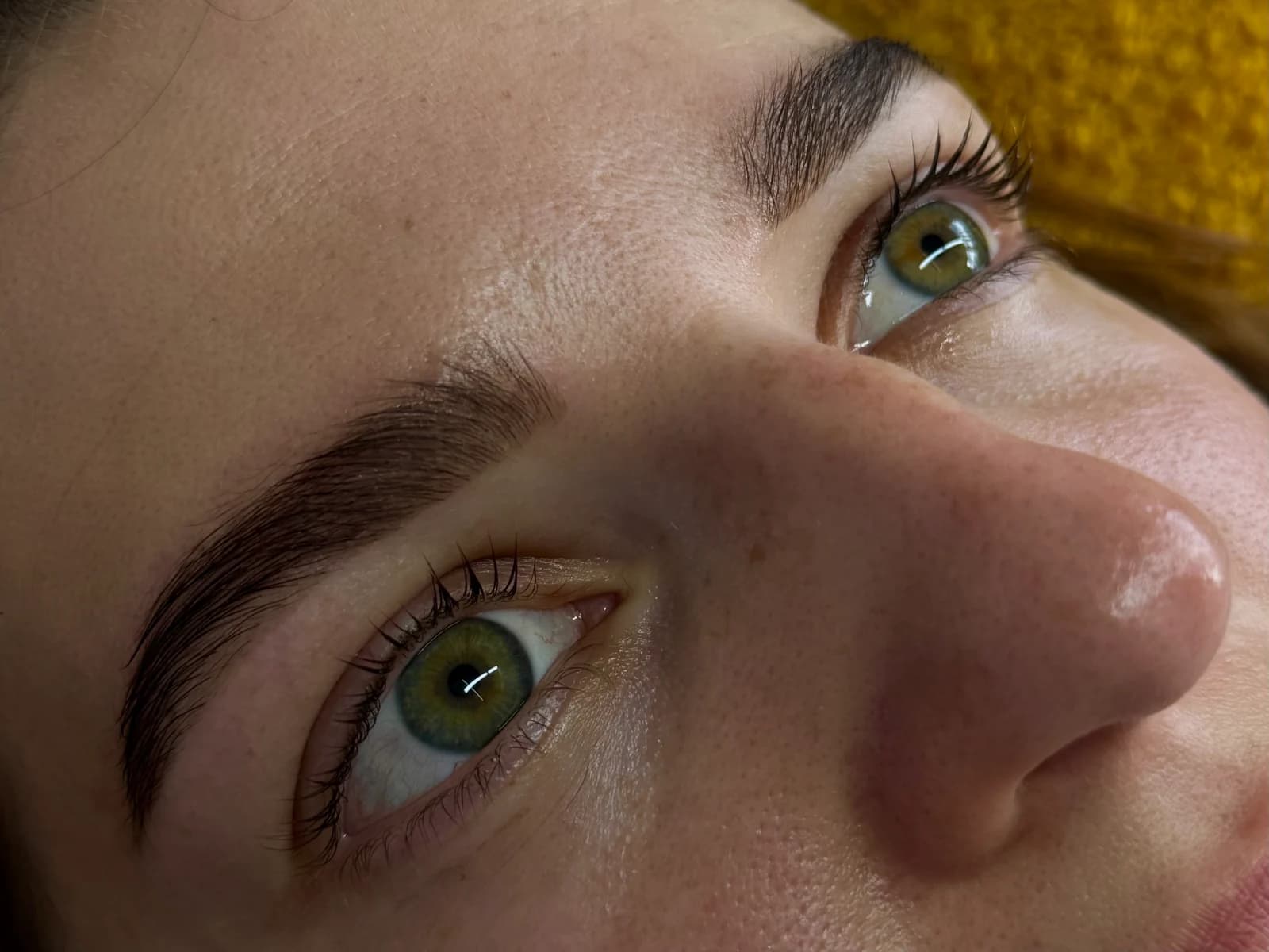 Brow Shape & Tint · Result · Lash Glow Porto